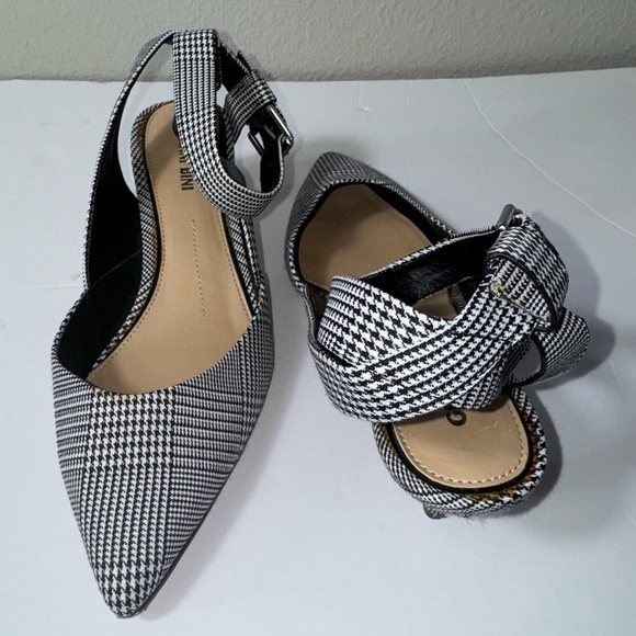 Gianni Bini Rizbee houndstooth black and white pointed toe kitten heels size 8 - Picture 9 of 11